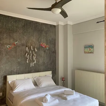 Dk Mini Suites N.moudania Apartmán *
